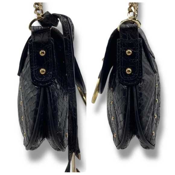 Dolce & Gabbana Black Leather Shoulder Bag with Gold Ring - Picture 4 of 11